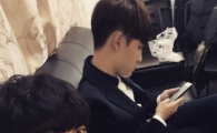 '엑소' 찬열 생일 축하에 주인공은 핸드폰 삼매경…"쳐다도 안 보는 내 친구"