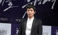 이민기, 성폭행범 몰렸다 무혐의 처분…클럽 룸 안에서 무슨 일?