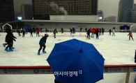 [포토]비가 내려도 신나게 씽씽 