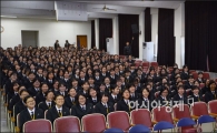 [포토]신제윤 위원장, 여고생앞에서 금융특강