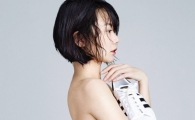 '주피터 어센딩' 배두나 화보 공개 '아슬아슬'한 노출에 눈길