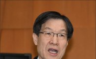 권오준 포스코 회장 "검찰수사 적극 협조해 의혹 조기 해소할 것"