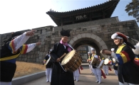 [포토]사물놀이와 함께 중구 신당동 주민인사회