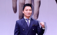 컬투쇼 조재윤, "결혼식서 9㎝ 구두 착용…턱시도가 땅에 끌려"…'폭소'