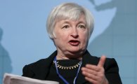 FOMC, 기준금리 인상 가능성…"경제성장 지속 '결정적 증거' 필요"