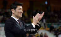 [포토]선수들 독려하는 KCC 추승균 감독대행