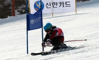 [포토] '몸을 딱 반으로 접었네'