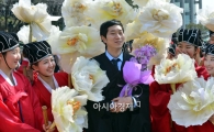 [포토]행복해 하는 졸업생