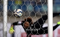 [포토]골키퍼도 막을 수 없는 오범석의 동점골