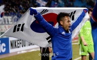 [포토]산토스, '태극기 휘날리며'