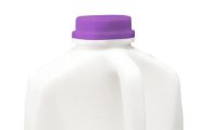 "우유도 편의점에서"…CU, 더 크고 싼 PB 흰 우유 출시
