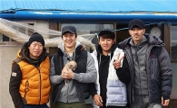 '삼시세끼-어촌편' 끝나지도 않았는데 산체 함께한 가족사진 등장…이유 들어보니