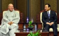 [포토]이완구 국무총리, 조계종 예방