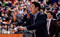 프로농구 SK, 문경은 감독과 3년 재계약