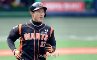 [포토]임재철, '팀 첫 안타는 내가'