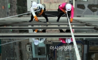 [포토]'무역센터 외벽청소'