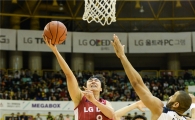LG, 투지로 기사회생…4강 PO 끝장승부로(종합)