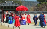 [포토]임금님의 봄산책 