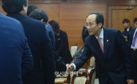 [포토]벤처기업협회원들 만난 추경호 국무조정실장 