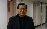 [포토]노사정위 들어서는 김대환 노사정위원장 