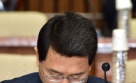 [포토]잠시 고개 숙인 박상옥 대법관 후보자