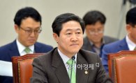 유기준 "세월호 인양, 최대 1년6개월 소요…비용 1000억~2000억" 