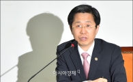 [포토]답변하는 김재춘 교육부 차관