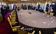 [포토]이완구 국무총리, 세월호 희생자 가족 대표들의 만남 취소