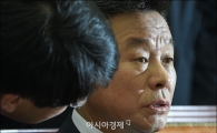 [포토]보고 받는 박인용 장관