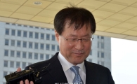 [포토]출근하는 김진태 검찰총장