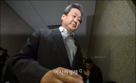 김무성 "엄청난 사건, 대통령 입장 밝히는 게 도리" 