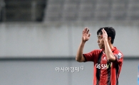 [포토]교체아웃되는 박주영