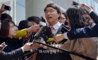 '성완종 최측근' 박준호 전 상무 구속…'증거인멸 혐의'