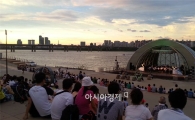 벚꽃 떨어졌다고 아쉬워 마세요…'여의도 거리공연' 