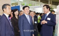 [포토]100원택시 설명하는 이낙연 전남도지사