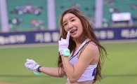 [포토] 두산 치어리더의 '열정적인 응원'