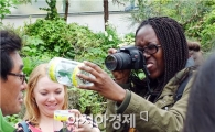 [포토]함평나비 촬영하는 외국인 