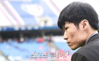 [포토]JS컵 박지성, 후배들 바라보는 강렬한 눈빛