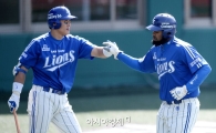 [포토]나바로, '역전 주자 입성이야'