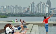 [포토]오늘은 입하....더위 식히는 시민들