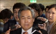 [포토]비공개 회담 마친 우윤근 원내대표