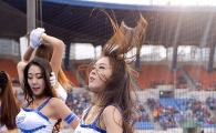 [포토] 삼성 치어리더 '과감한 쩍벌 댄스'