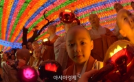 [포토]'밝게 빛나는 연등과 동자승'
