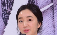'가면' 수애 "연기할 때 사랑에 빠진 배우 있다"…누구?
