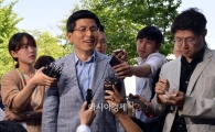 황교안 후보자, 후보자사무실 첫 출근…"청문회에서 소상히 말하겠다"