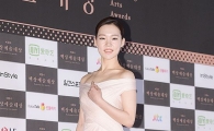 [포토] '백상예술대상' 한예리, 우아함 넘치는 누드톤 드레스