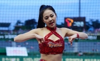 [포토] SK 치어리더, 짧아도 너무 짧은 팬츠