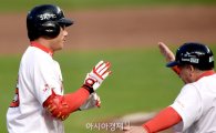 [포토]박정권, '시즌 5호 홈런 신고합니다'