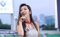[포토] KT 치어리더, 핫팬츠 입고 섹시 포즈~