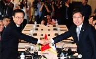 [포토]악수하는 한·중 통상장관 